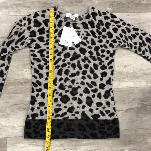 Magaschoni Black Gray Leopard Print Color block Cashmere Sweater - Picture 6 of 10